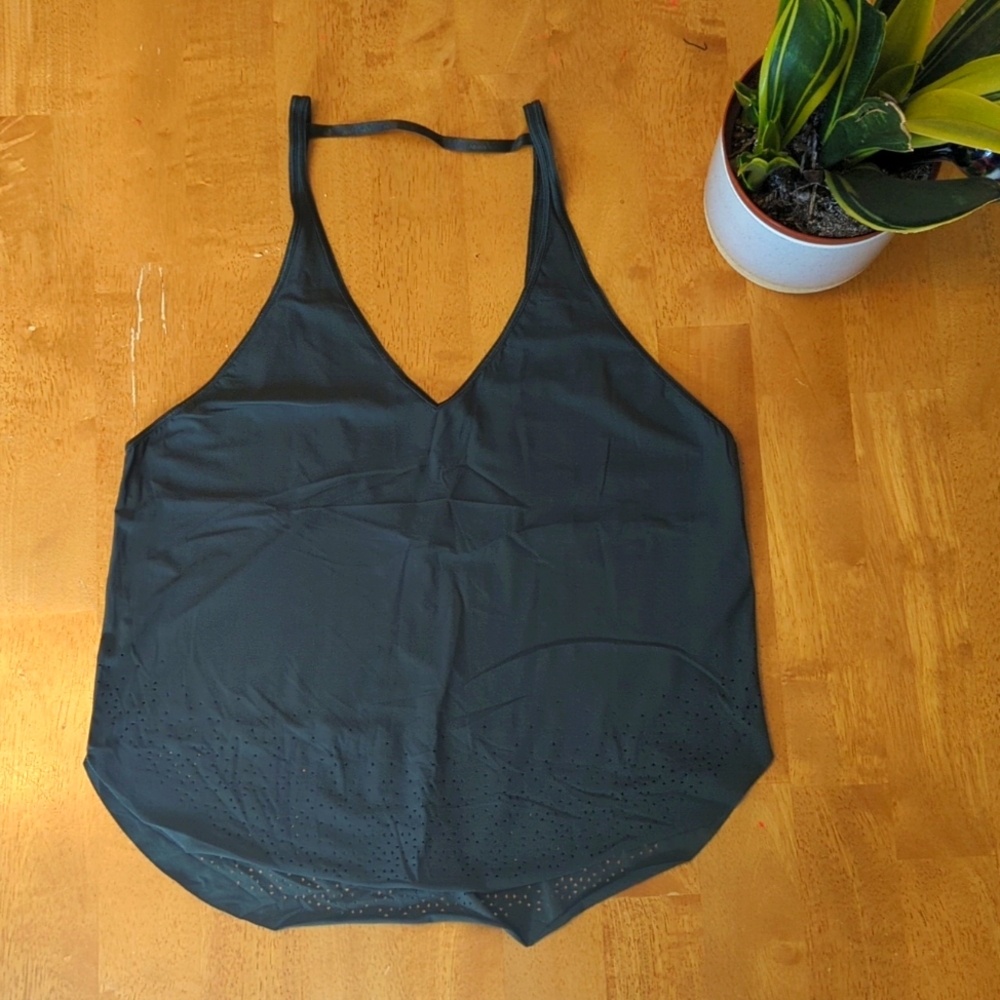 Women’s Black V-Neck Sleeveless Tank Top